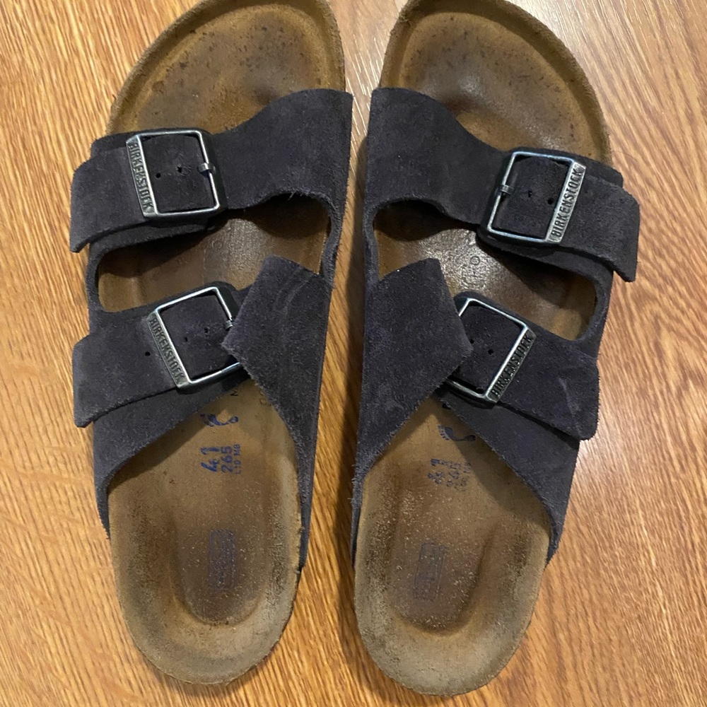 Gray suede Birkenstocks, good condition, size 41.